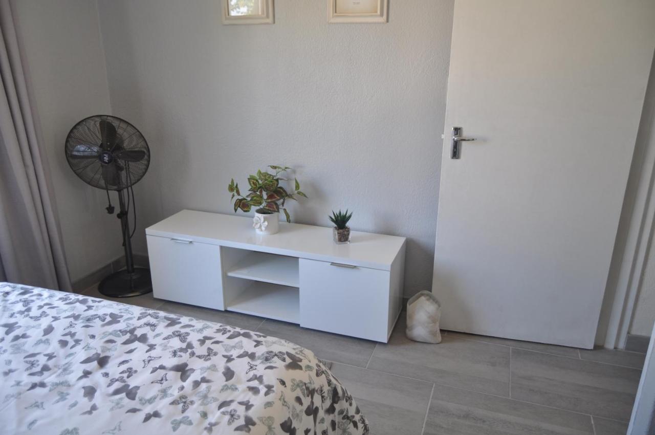 68 Laguna La Crete Leilighet Uvongo Beach Eksteriør bilde